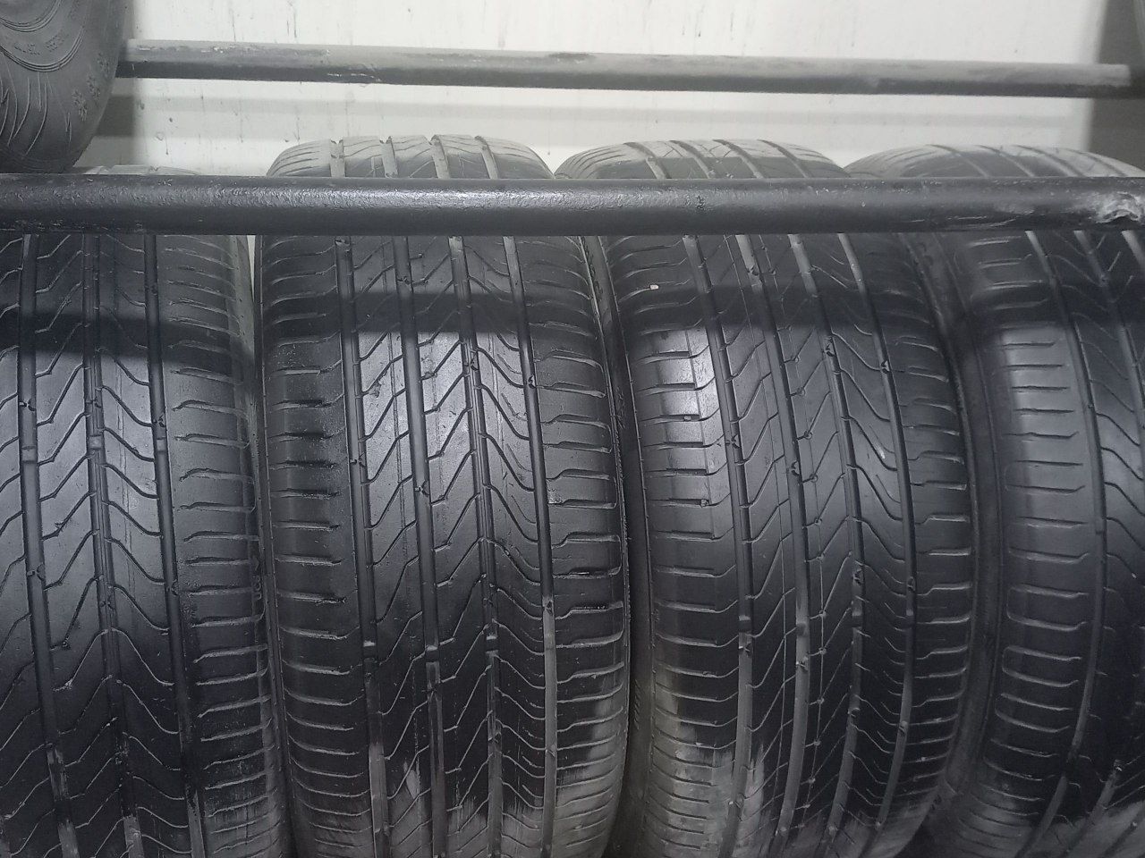 Continental  Xolati yaxwi Bittasi yamogi bor 140$