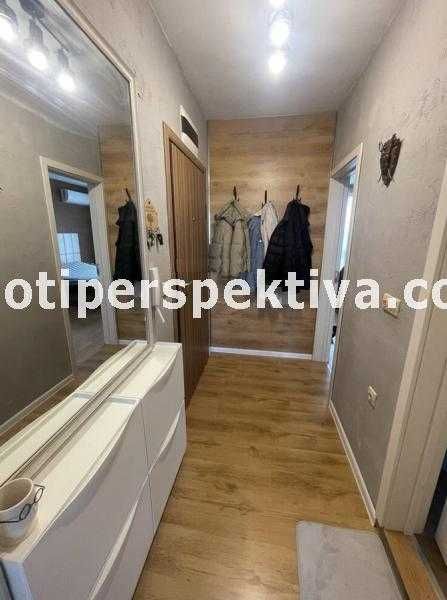 Продава се Двустаен апартамент в Пловдив, Кючук Париж - 68 кв.м за 1986 €/кв.м - Снимка #8