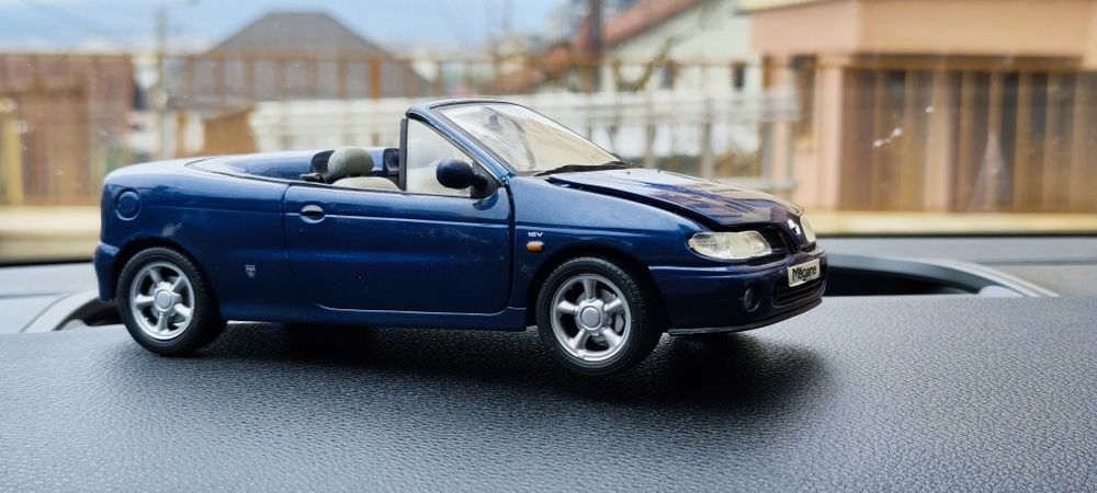 Macheta Renault Megane Cabrio 1:18 ANSON