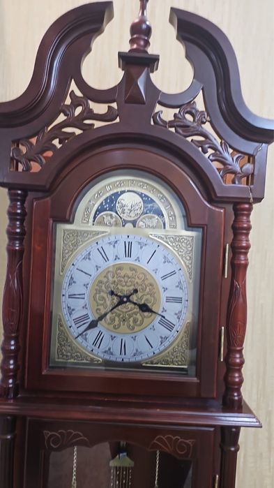 Продам Часы напольные