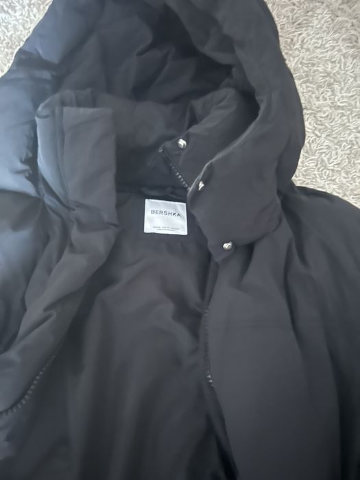 Черная Куртка BERSHKA