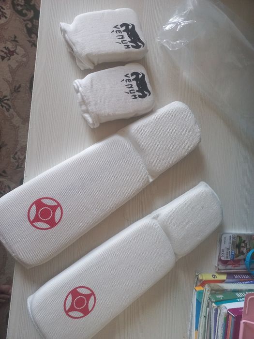 Продам накладки и щитки для каратэ таэквондо киокушинкай