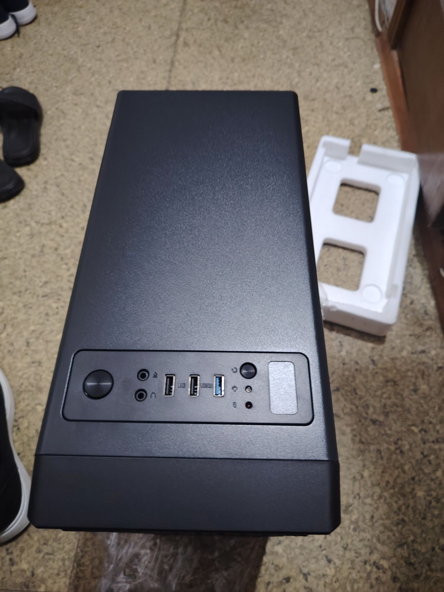 Корпус HuntKey HK360 и Корпус Zalman T6, черный, Midi Tower
