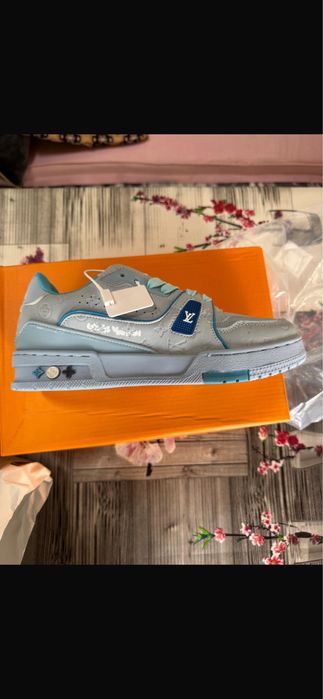 Lv Trainer.