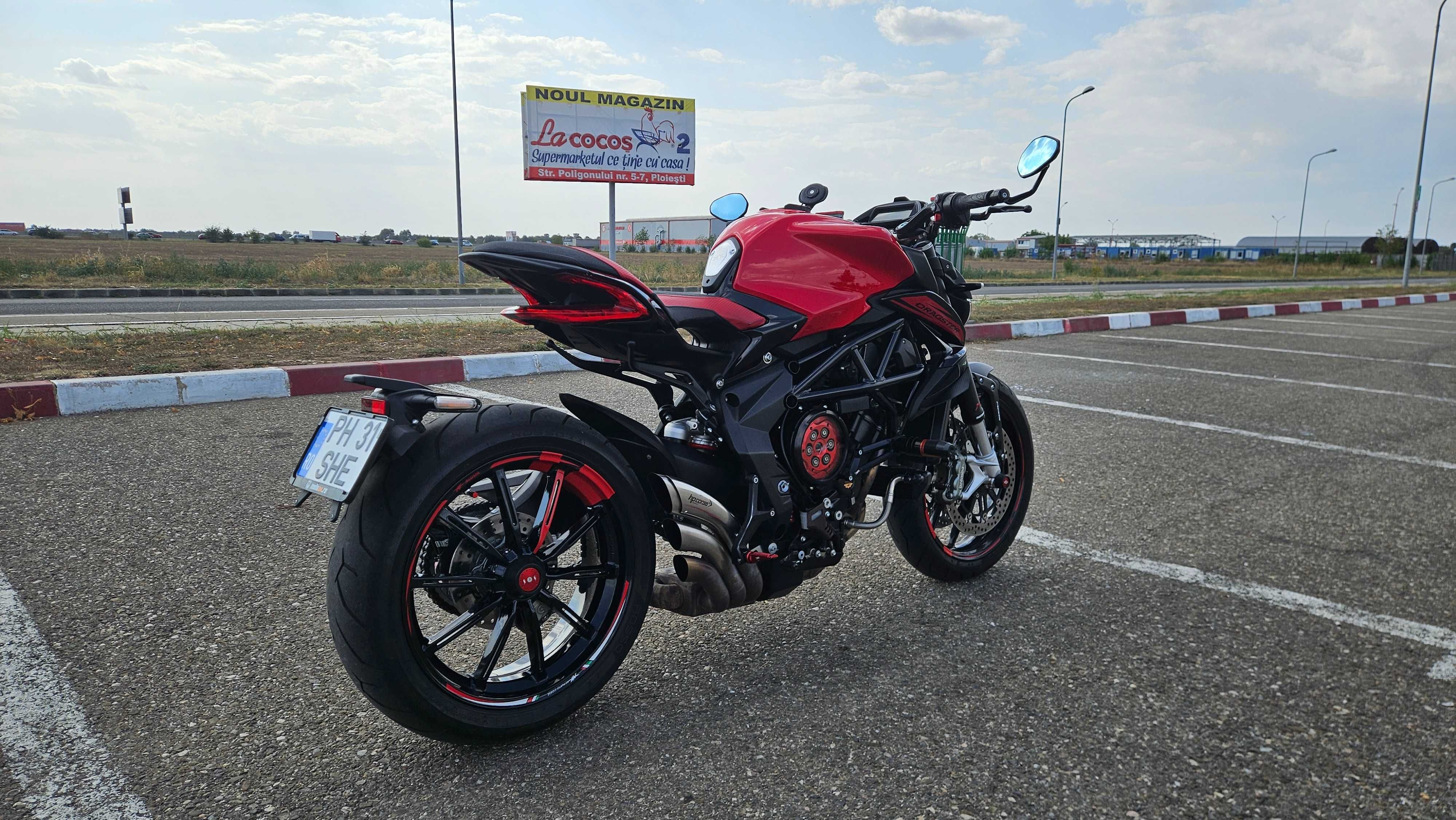 MV Agusta Dragster Rosso mai frumoasă și mai exclusivistă ca un Ducati