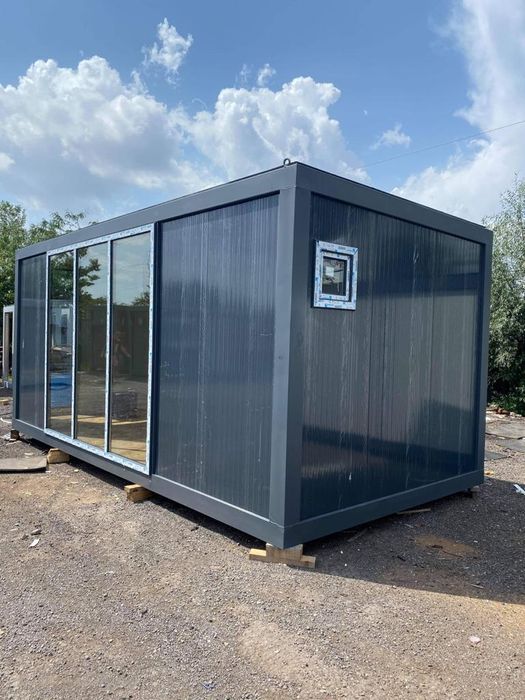 Vând container locuibil din panouri Sandwich