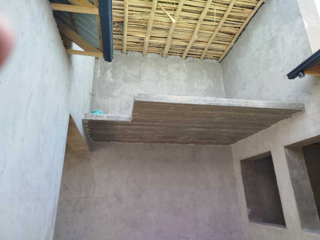 Uchastka 6-xonali uy karobka 2 qavatli