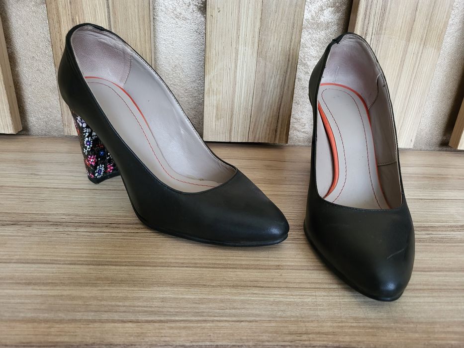 Pantofi mar.35 piele 80lei