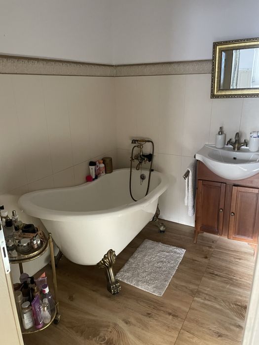 Inchiriez apartament perioada scurta