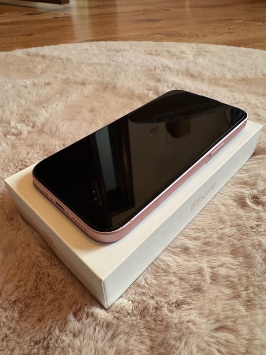 iPhone 15 - 128GB