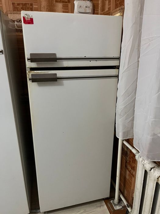 Продам холодильник.