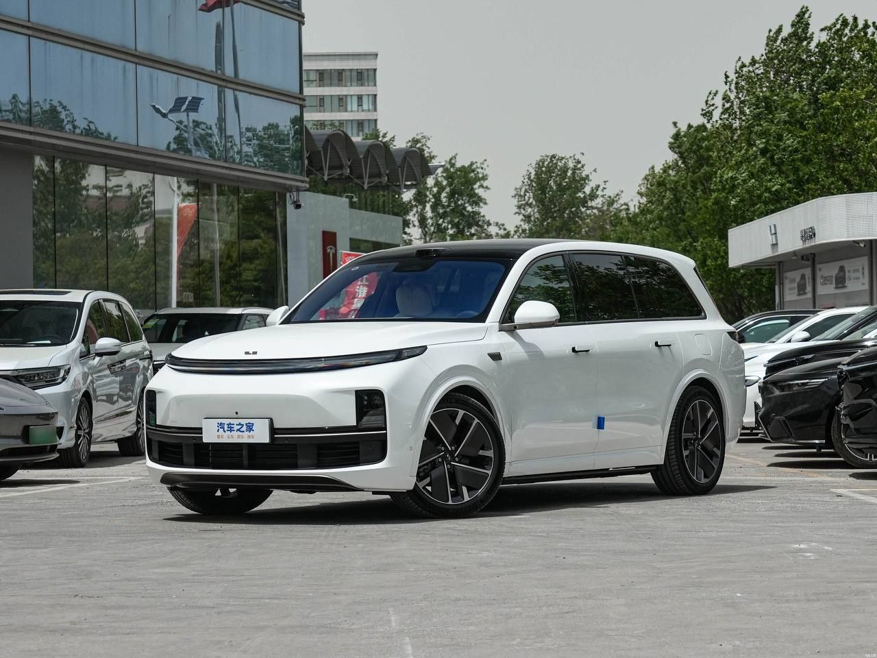 Lixiang L9 ultra сотилади
