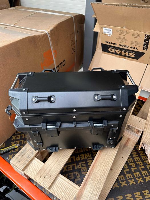 Portbagaj lateral stânga KForce