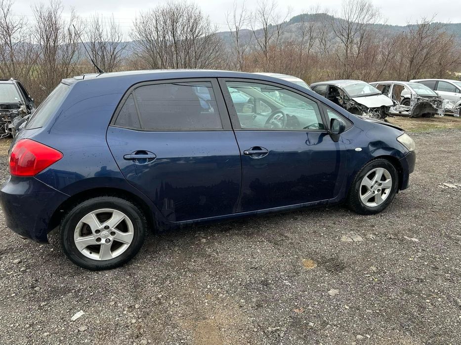 Тойота Аурис Toyota Auris 1.6 vvti 124 кс На части!