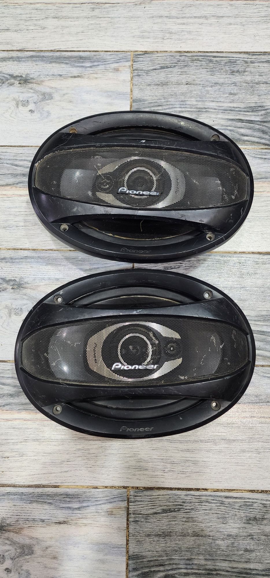 Продаю автомобильные колонки Pioneer TS-A6963E