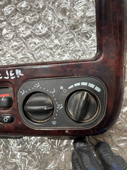 Chrysler voyager 1999 година Панел Управление Климатик
