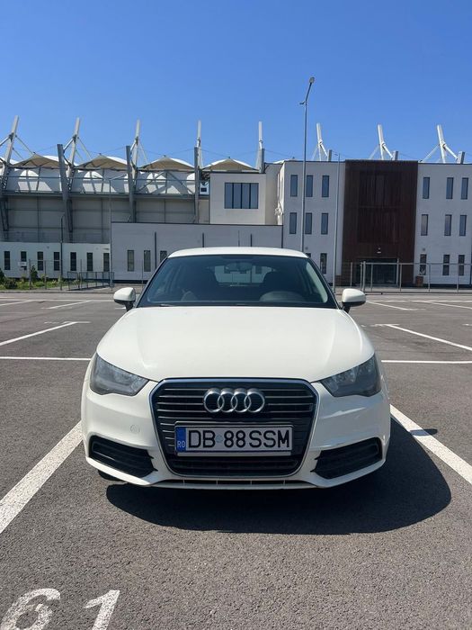 Audi A1 Stare buna, putin folosita.