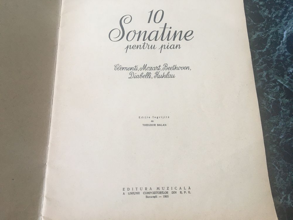 10 Sonatine pentru pian din 1965