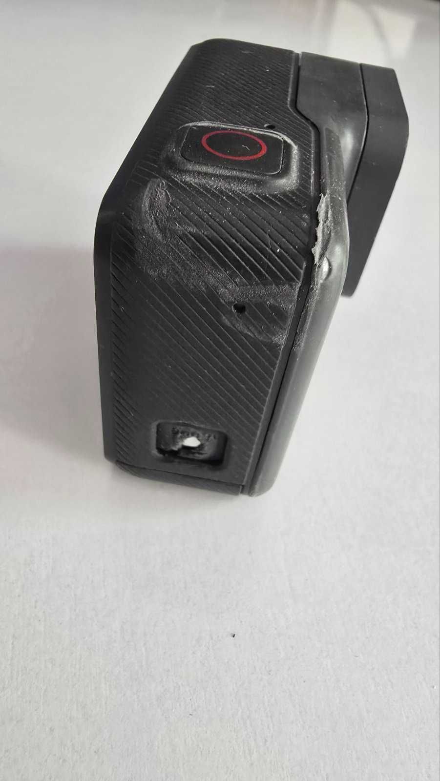 Екшън камера GoPro Hero 5 Black + 2 аксесоара