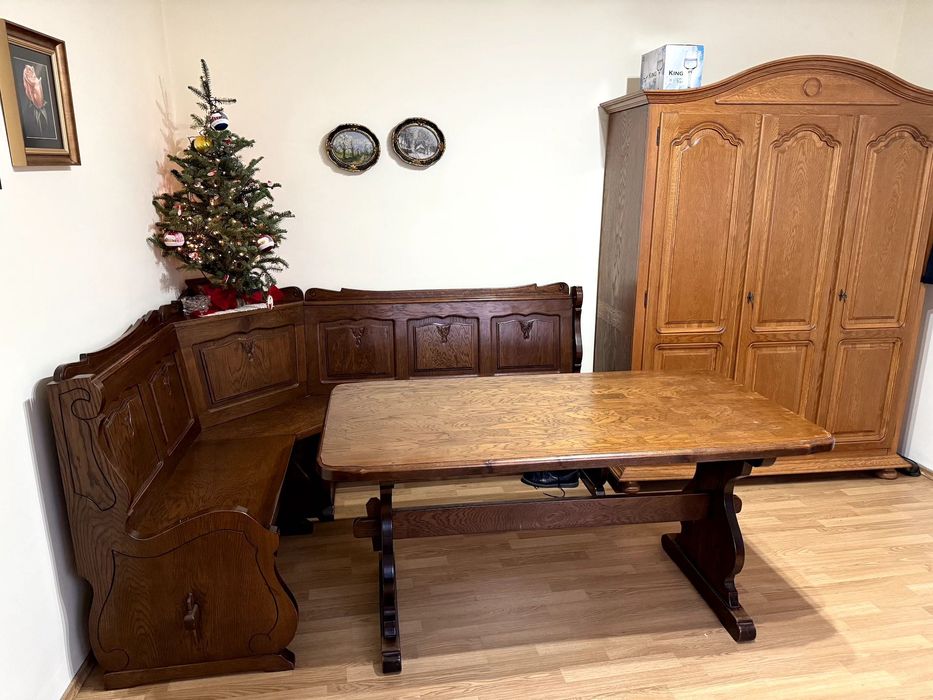 Masă și colțar din lemn masiv - asigur transport