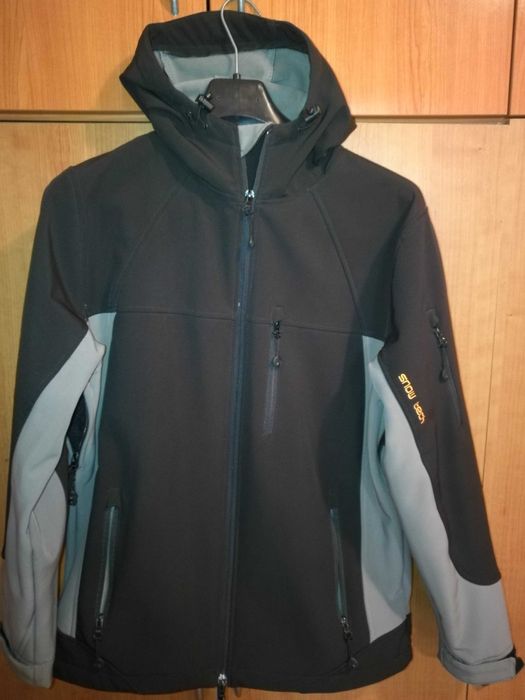 Jacheta Softshell cu gluga