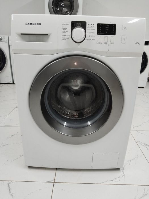 Продам стиральную машину Самсунг 6.0 кг