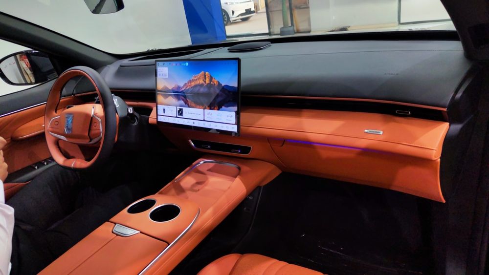 Deepal S07 Changan gibrid 1200 km