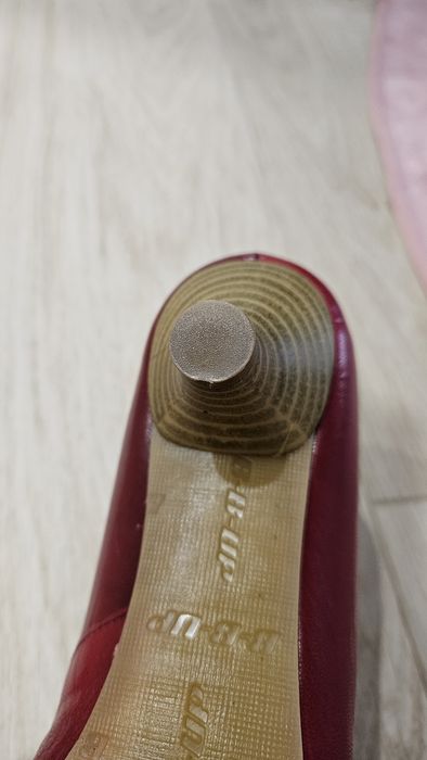 Vand pantofi superbi, noi, mărimea 38-NOI