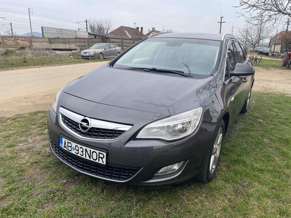 Opel Astra Sport turren 2011