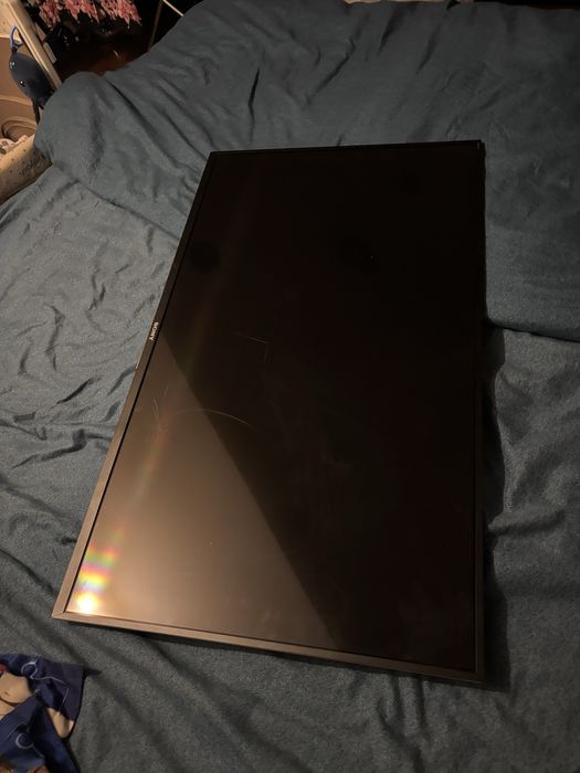 Vând televizor Sony Bravia