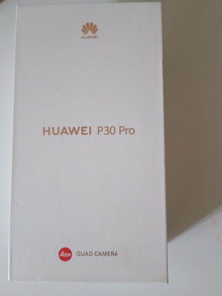 Продам смартфон Huawei p30 pro