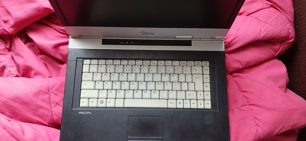 Laptop Fujitsu amilo pro