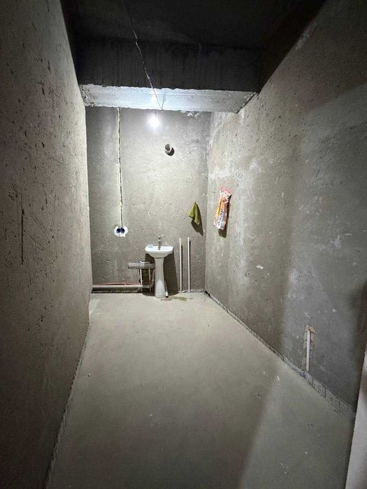 Продаётся 3х передел в 2х комн квартира на 2 этаже 5 микрорайо Мелодия