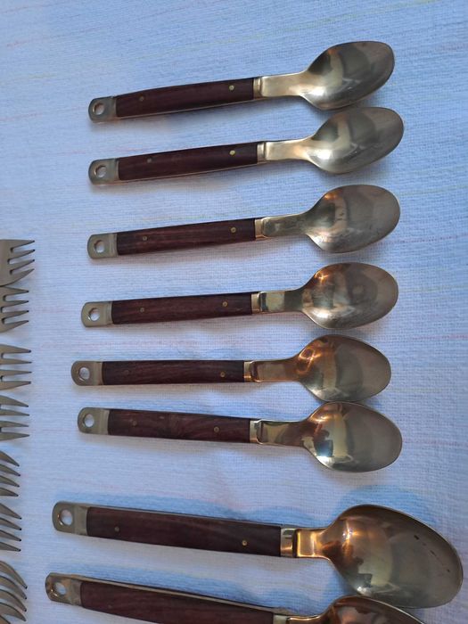 set 36 tacamuri bronz lemn trandafir