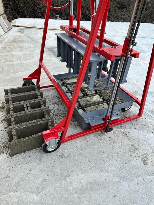 Mașină de făcut boltari#presa bolțari vibrantă