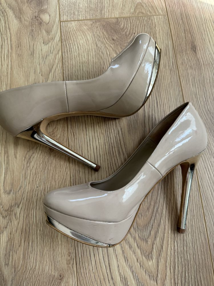 Обувки на ток Zara
