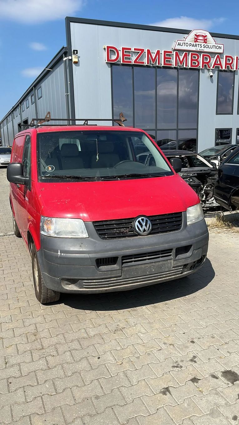 Dezmembram Volkswagen T5 2.5TDI BNZ an fabricatie 2009