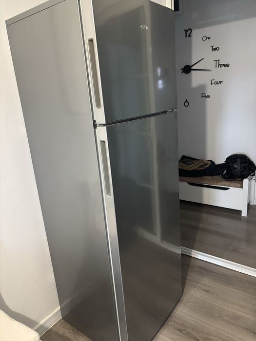 Vand frigider marca Arctic