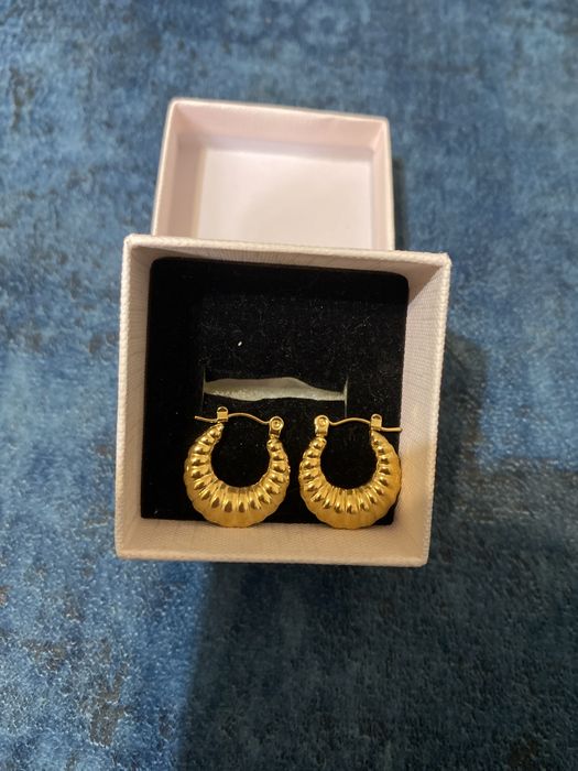 Серьги титановые новые в коробке