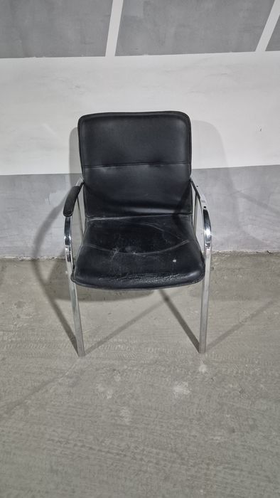 Барные стулья и кресла б/у