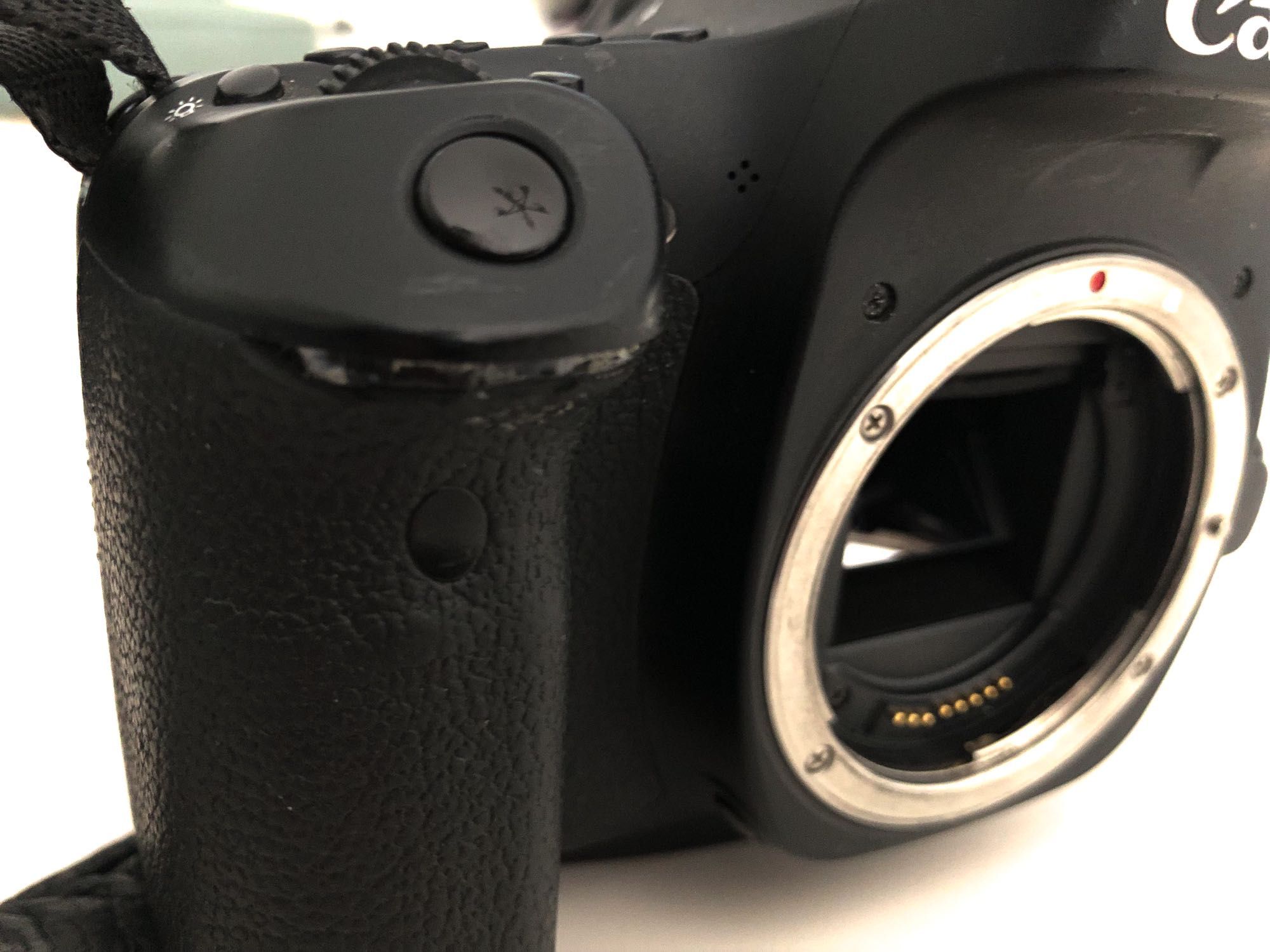 Canon EOS 80D DSLR ecran LCD tactil Vari-Angle