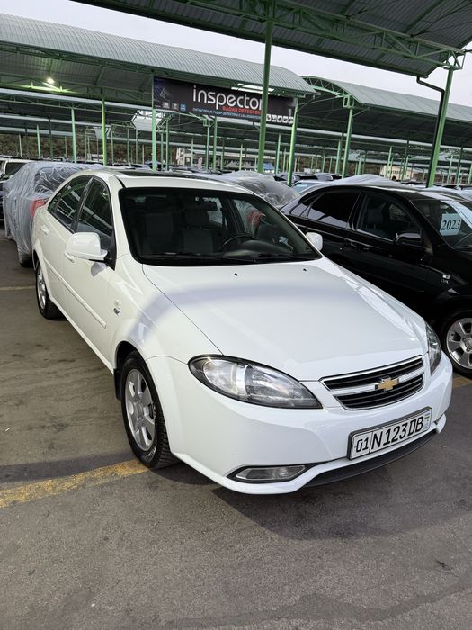 Gentta lacetti срочно продам пробег 67800 км