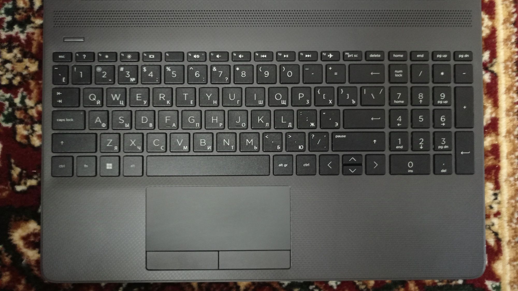 Ноутбук HP 255 G8 (SSD 256 gb, 8 gb RAM, Full hd) коробка-документы