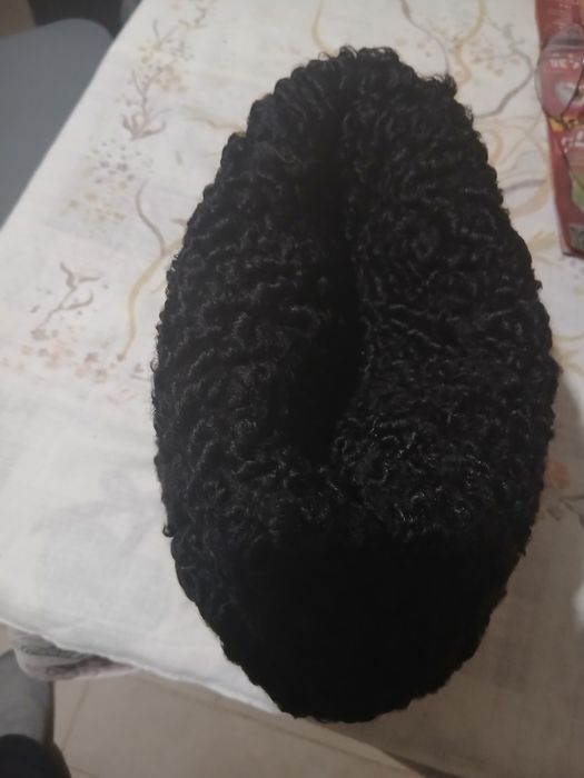 Vând căciulă Astrahan