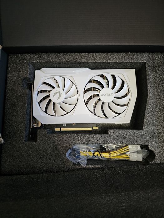 Продам видеокарту 3060 zotac 12 gb