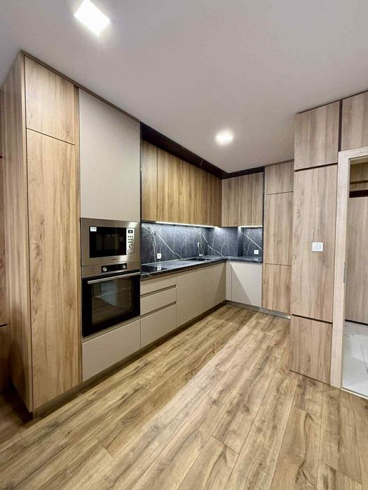 Дава се под наем Двустаен апартамент в Пловдив, Кършияка - 80 кв.м за 650 € - Снимка #1