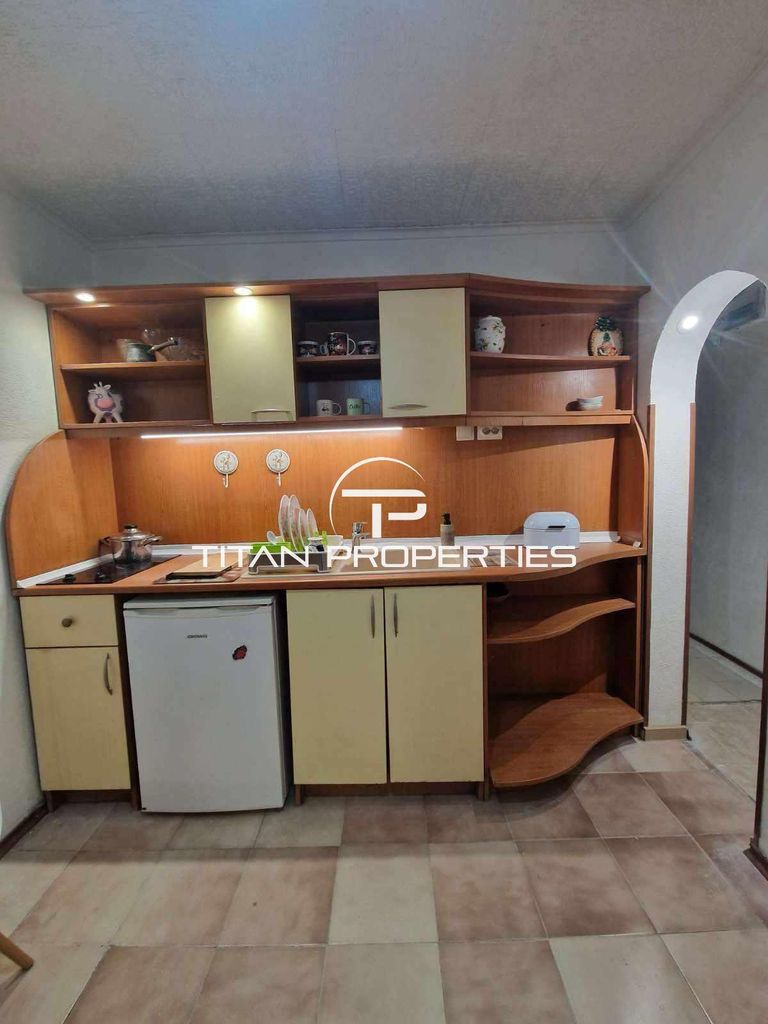 Дава се под наем Етаж от къща в Варна, м-т Траката - 50 кв.м за 425 € - Снимка #3