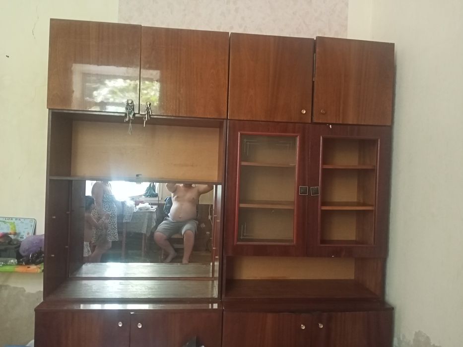 Продается стенка в хорошем состоянии