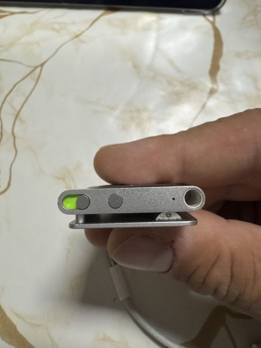 Ipod Shuffle generatia 4