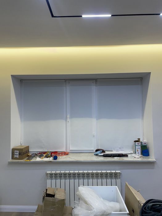 Жалюзи на окно.